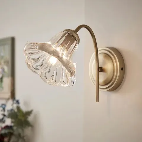 BOXED SOPHIA FLORAL WALL LIGHT