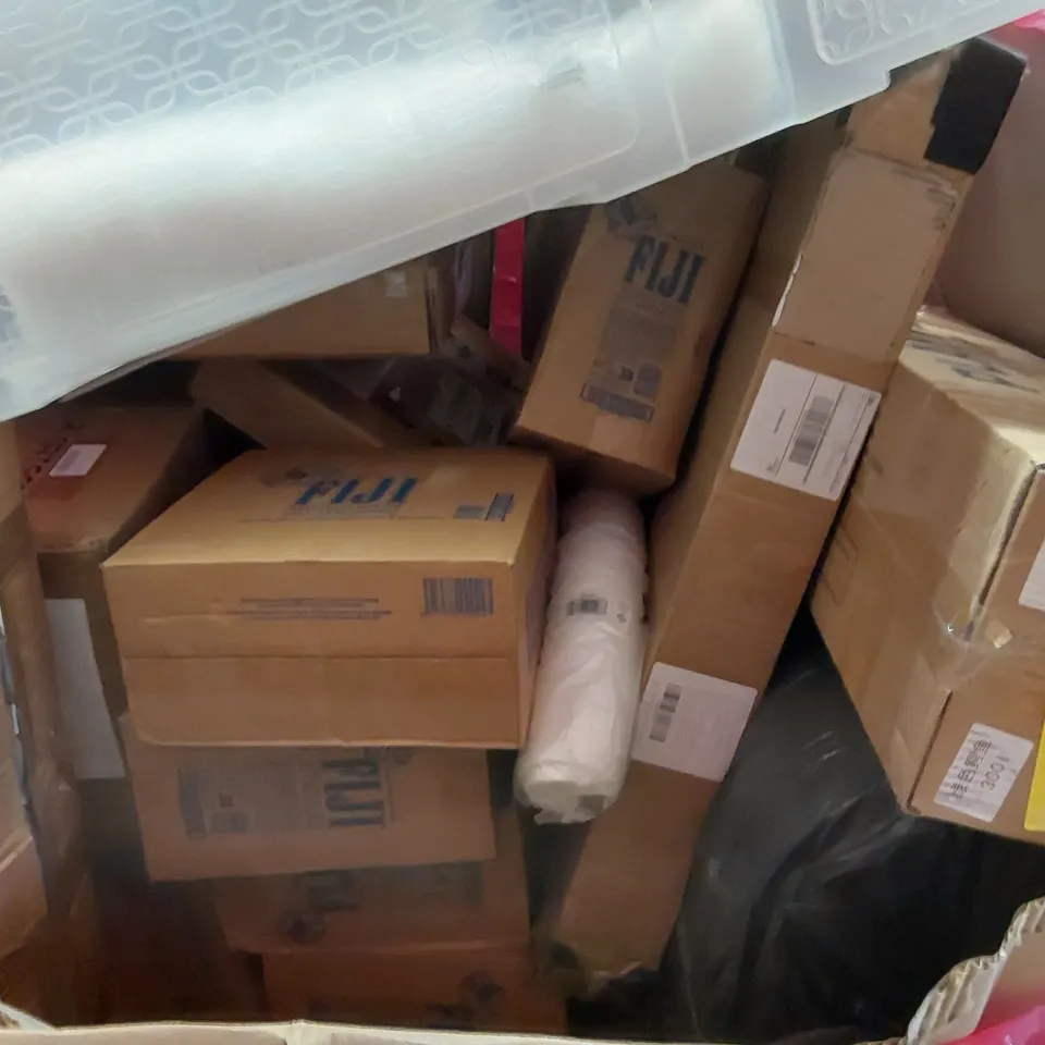 PALLET OF ASSORTED HOUSEHOLD GOODS AND PRODUCTS TO INCLUDE; A LARGE QUANTITY OF FIJI BOTTLED WATER, DESK, BOXED FURNITURE ETC