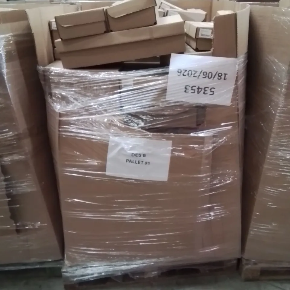 PALLET CONTAINING APPROXIMATELY 88X ASSORTED BRAND NEW DESIGNER SHOES INCLUDING: JD WILLIAMS BLACK BOOTS, JD WILLIAMS BROWN SANDALS, JD WILLIAMS GOLD SANDALS
