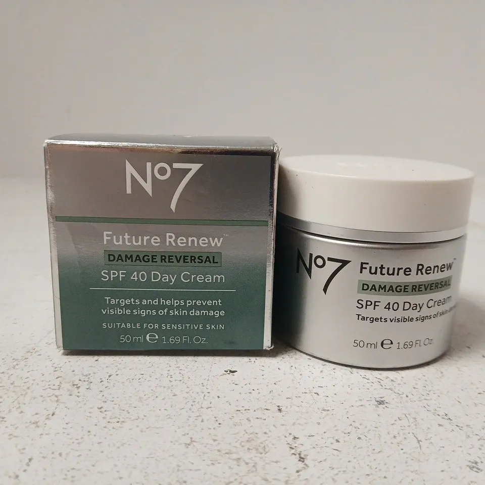 BOXED NO7 FUTURE RENEW DAMAGE REVERSAL SPF 40 DAY CREAM – 50 ML