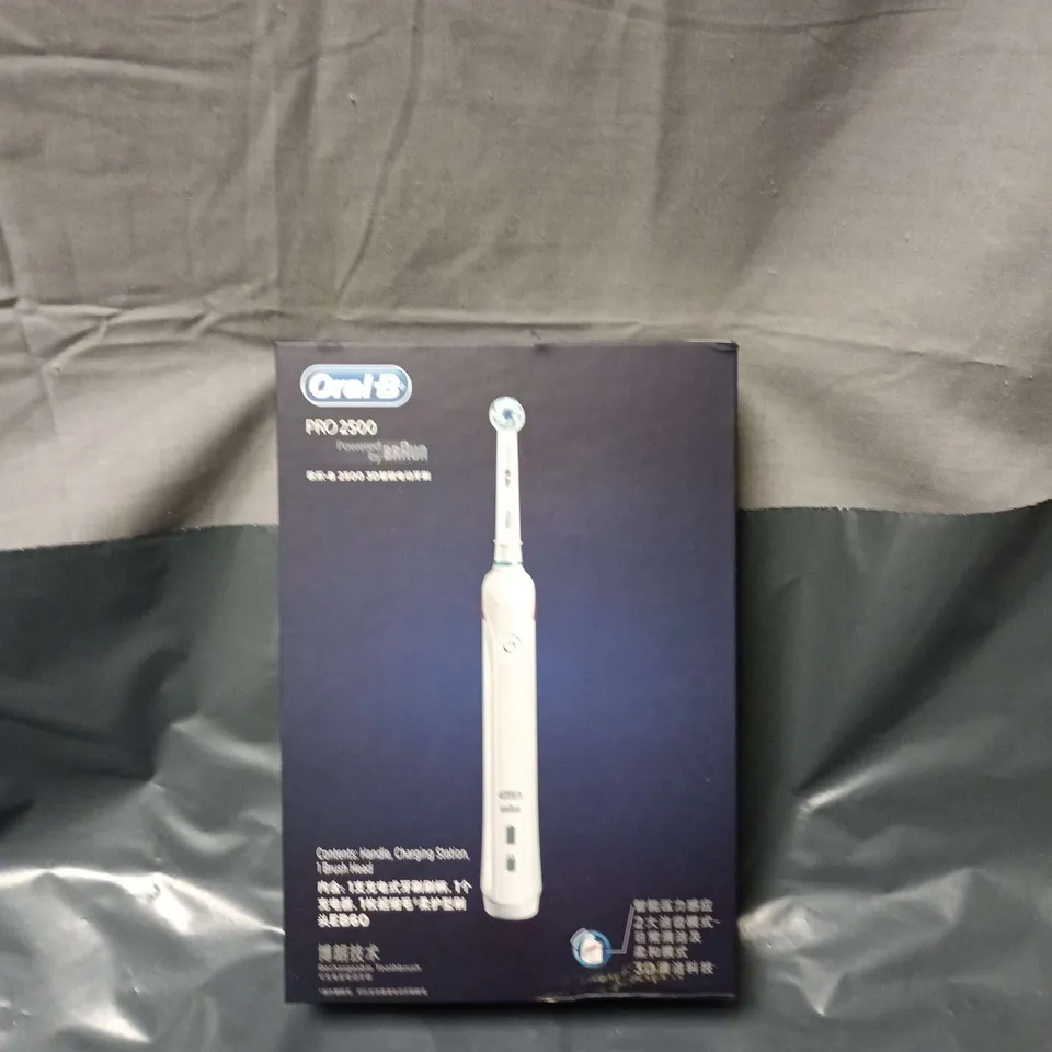 ORAL-B PRO 2500 ELECTRIC TOOTHBRUSH – BOXED 