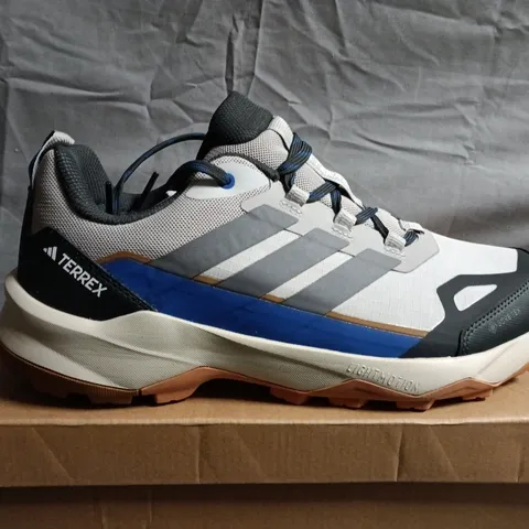 BOXED PAIR OF ADIDAS TERREX SKYCHASER AX5 GTX HIKING SHOES – UK SIZE 10