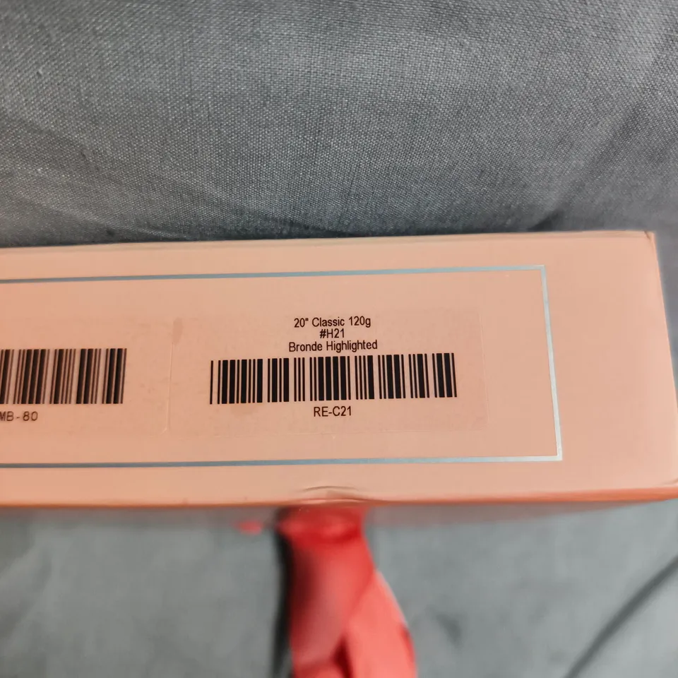 SEALED MILK + BLUSH HAIR EXTENSIONS – 20IN CLASSIC 120G BRONDE HIGHLIGHTED (#H21) WITH TEST STRAND