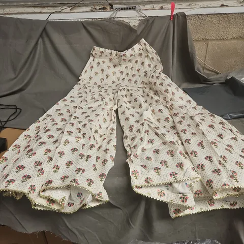 WOMEN'S FLORAL PRINT TROUSERS – CREAM WITH PINK ROSES SIZE 12