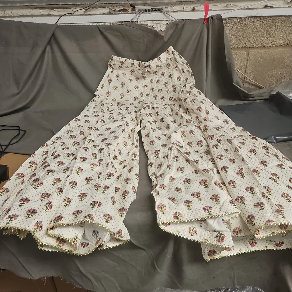 WOMEN'S FLORAL PRINT TROUSERS – CREAM WITH PINK ROSES SIZE 12