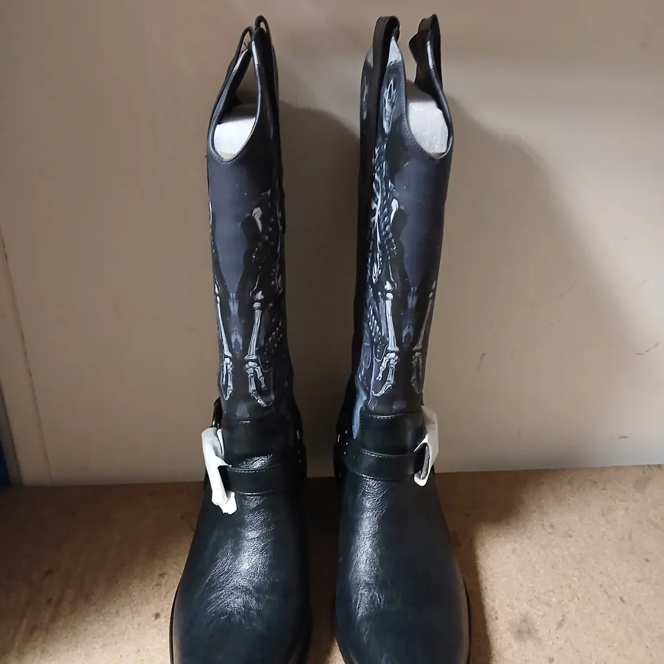 KOI SCORCHED ONE MEN'S WESTERN BOOTS - VINTAGE BLACK, UK 11