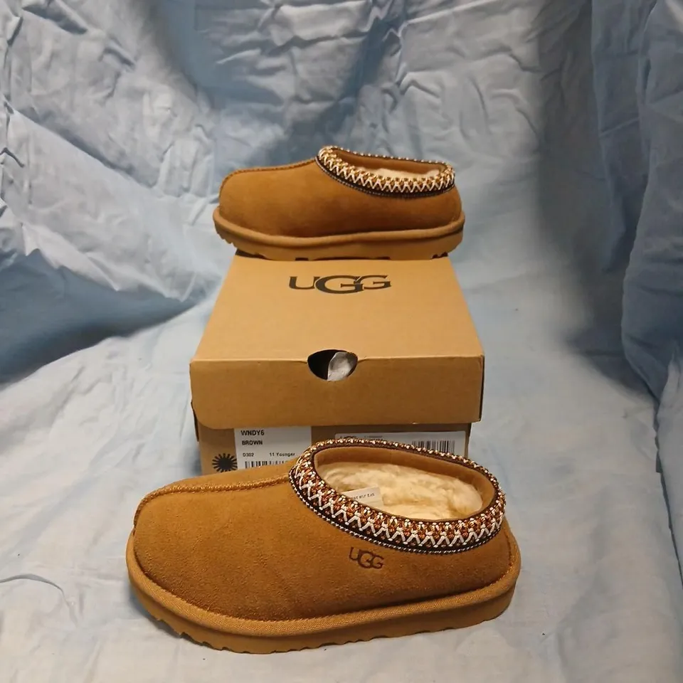 UGG KIDS' BROWN SLIPPERS WITH BEADED TRIM – UK 11 YOUTH