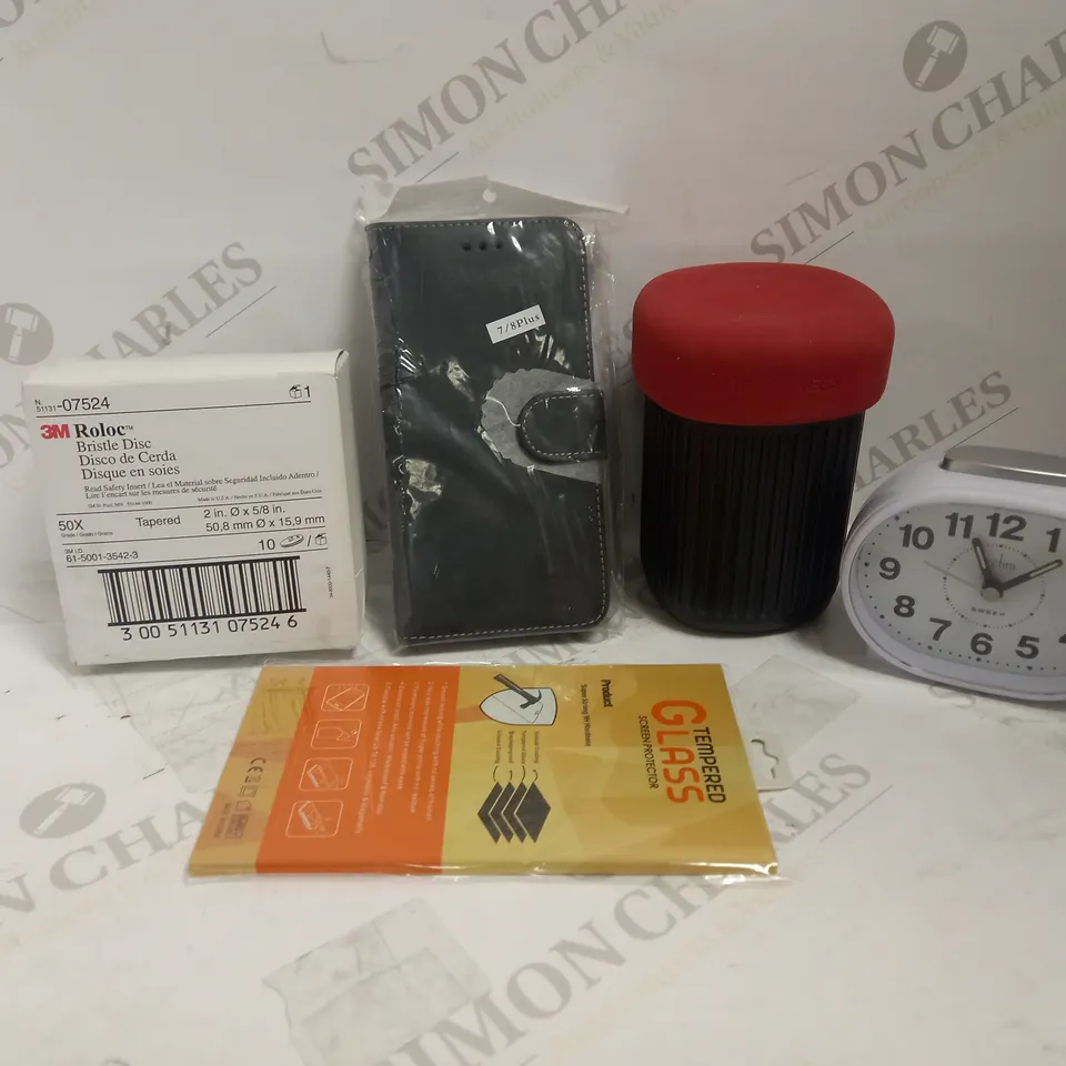 LOT OF APPROXIMATELY 10 ASSORTED ELECTRICAL ITEMS & ACCESSORIES, TO INCLUDE SCREEN PROTECTOR, ALARM CLOCK, COFFEE AEROPRESS, ETC