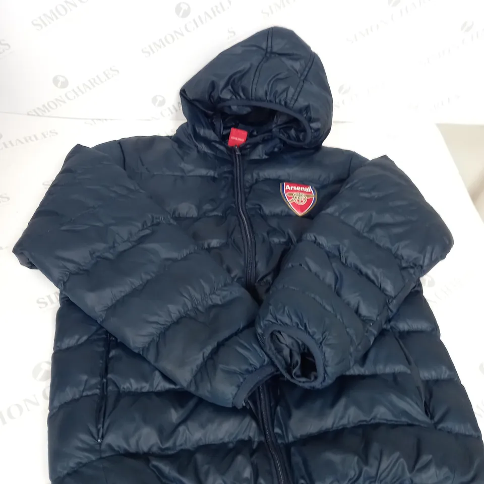 ARSENAL PUFFA COAT SIZE 12-13