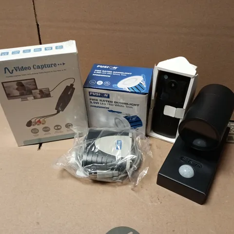 APPROXIMATELY 10 ASSORTED ELECTRICAL ITEMS TO INCLUDE BLINK DOORBELL, FIRE RATED DOWNLIGHT, HID OMNIKEY, ETC