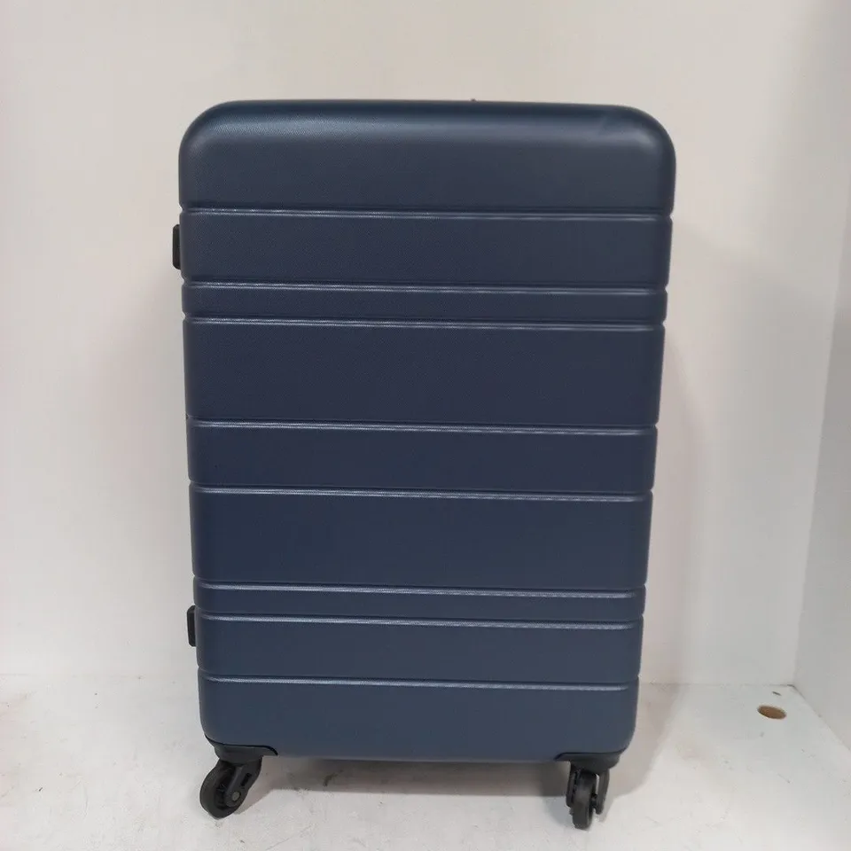 UNBOXED M&S HARD SHELLED LARGE LUGGAGE CASE WITH WHEELS