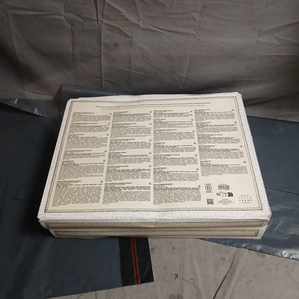 L'OCCITANE EN PROVENCE 24 ITEM GIFT SET