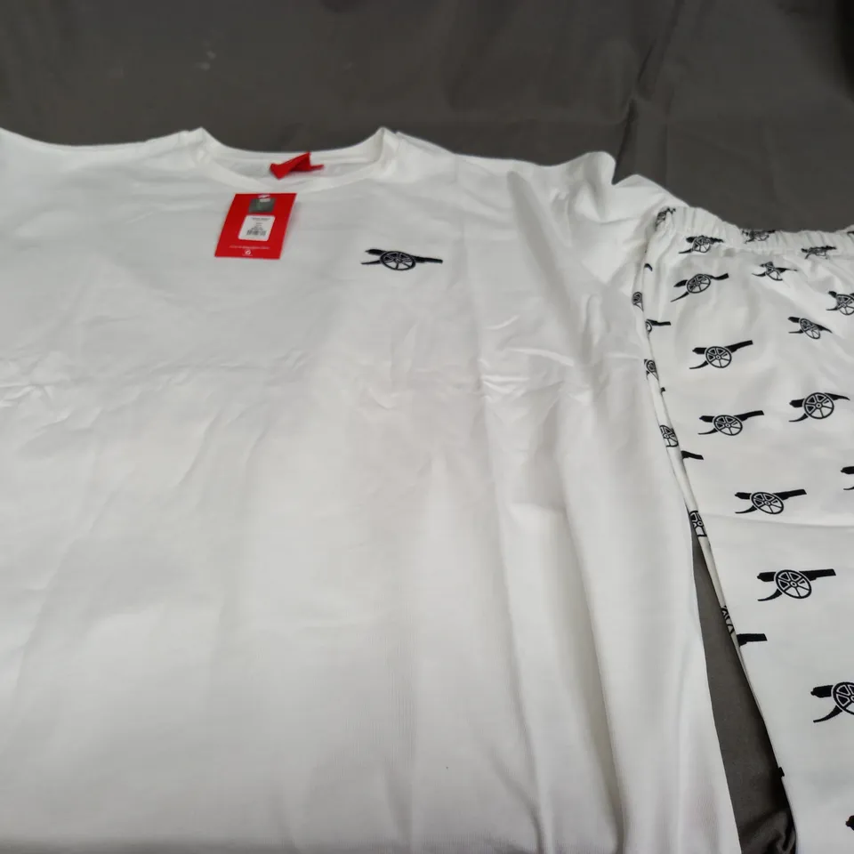 ARSENAL FOOTBALL CLUB WHITE PYJAMAS - XL
