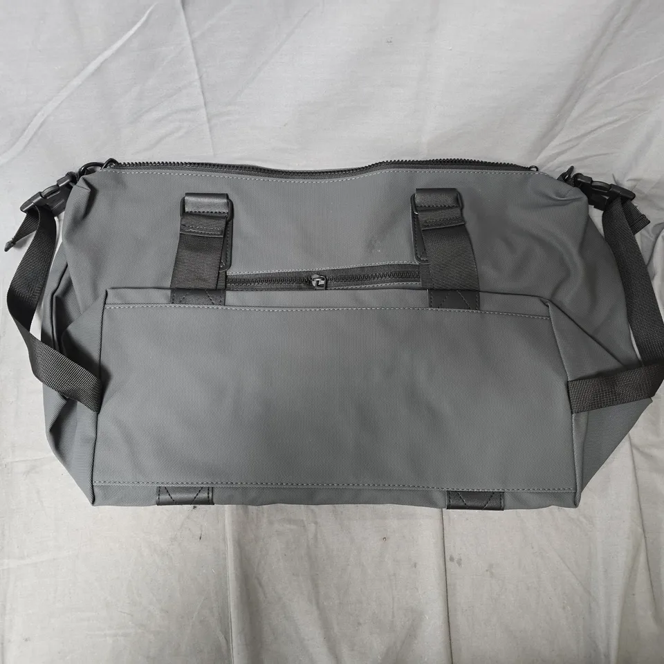 THE NORTH FACE DUFFEL BAG – GREY/CHARCOAL WITH SHOULDER STRAP