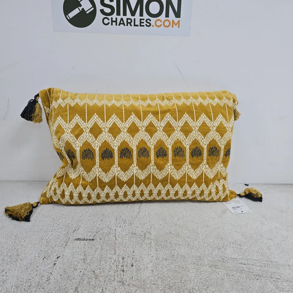 JOHN LEWIS & PARTNERS TEXTILES CUSHION – YELLOW, 40×60 CM