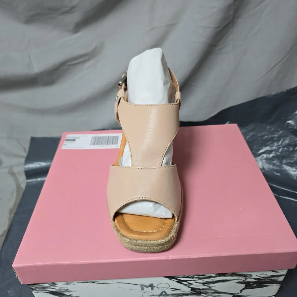 MODA IN PELLE WOMEN'S NUDE-PINK WEDGE SANDALS WITH ANKLE STRAP AND CORK ESPADRILLE SOLE (BOX INCLUDED) SIZE 41