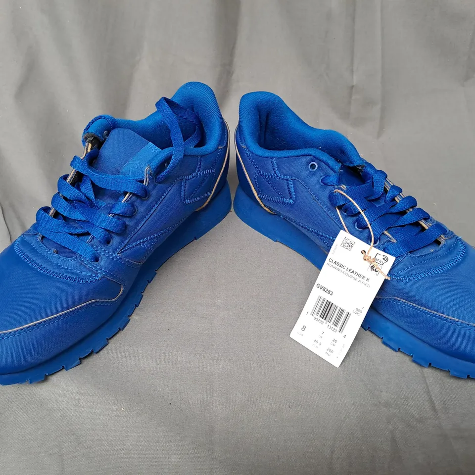 PAIR OF REEBOK TRAINERS IN BLUE UK SIZE 7