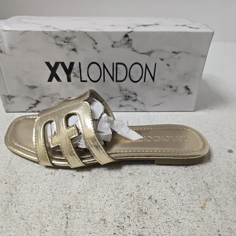 BOXED XY LONDON GOLD METALLIC - UK 5