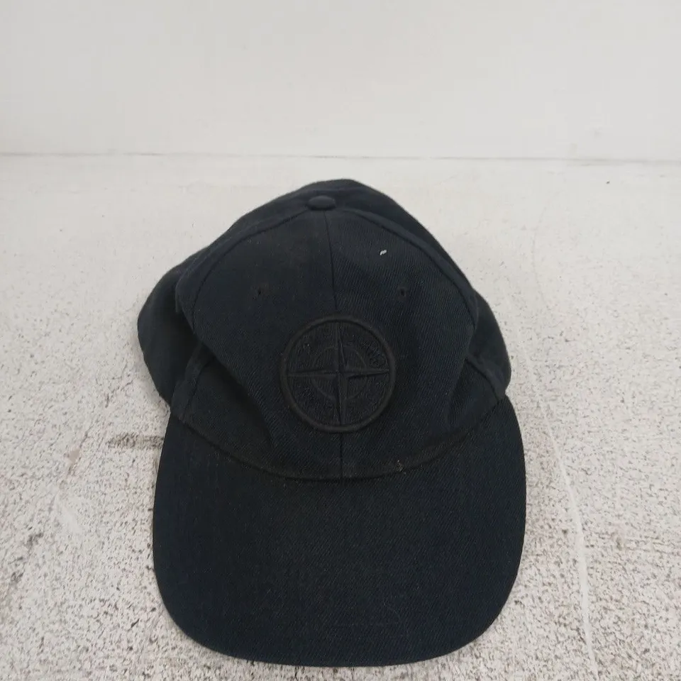 STONE ISLAND CAP – BLACK BASEBALL HAT, SIZE XL