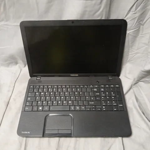 TOSHIBA SATELLITE PRO C850-1HE LAPTOP