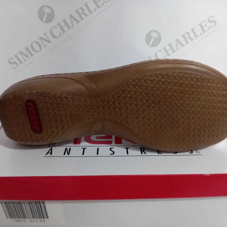 BOXED RIEKER ANTISTRESS SCHWARTS BEIGE LACK SIZE 6