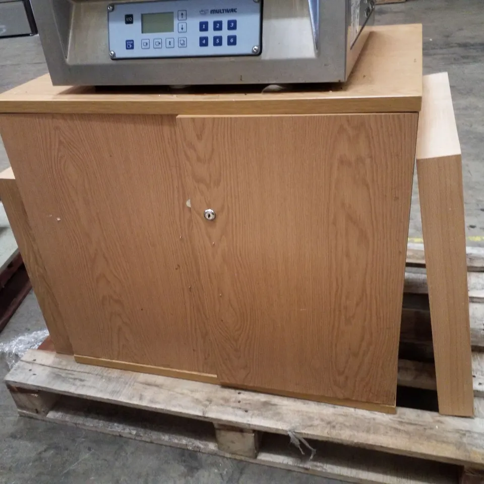 PALLET CONTAINING CUPBOARD WITH LOCK & 2 SPICE RACKS
