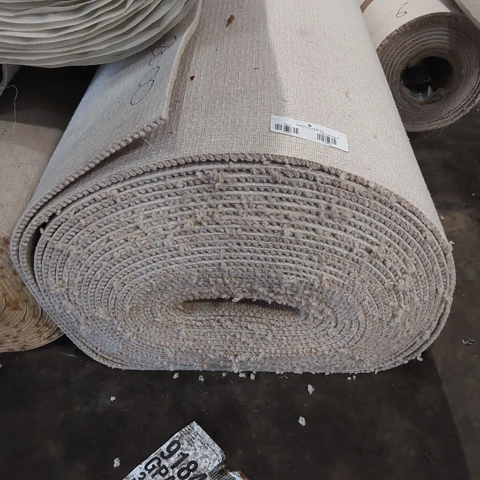 ROLL OF QUALITY GARDEN PARTY CARPET - APPROXIMATELY 5 x 26m