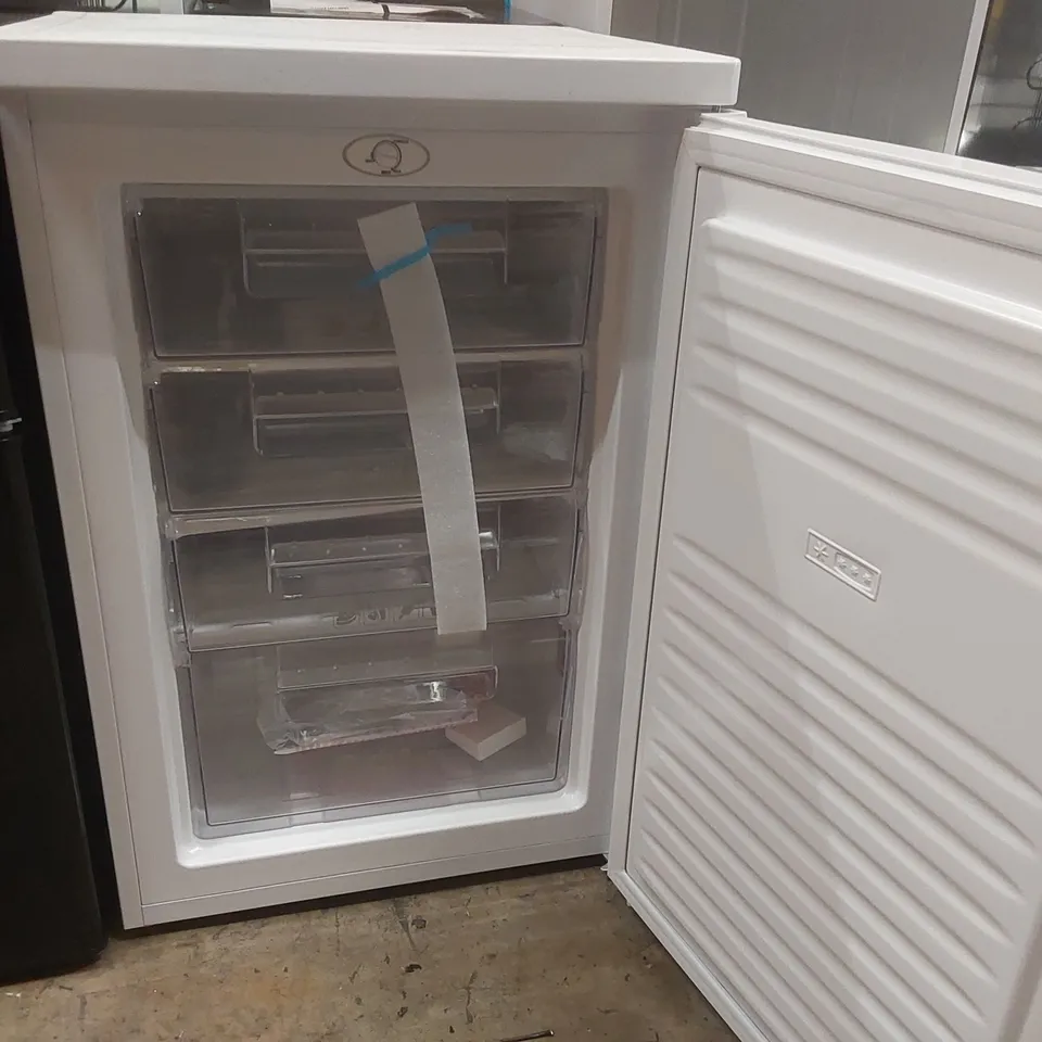 RUSSELL HOBBS UNDERCOUNTER FREEZER