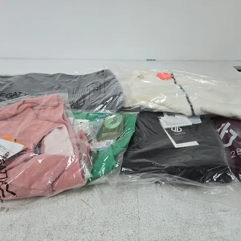 13 X ASSORTED BRAND NEW REGATTA CLOTHING PRODUCTS IN VARIOUS STYLES & SIZES