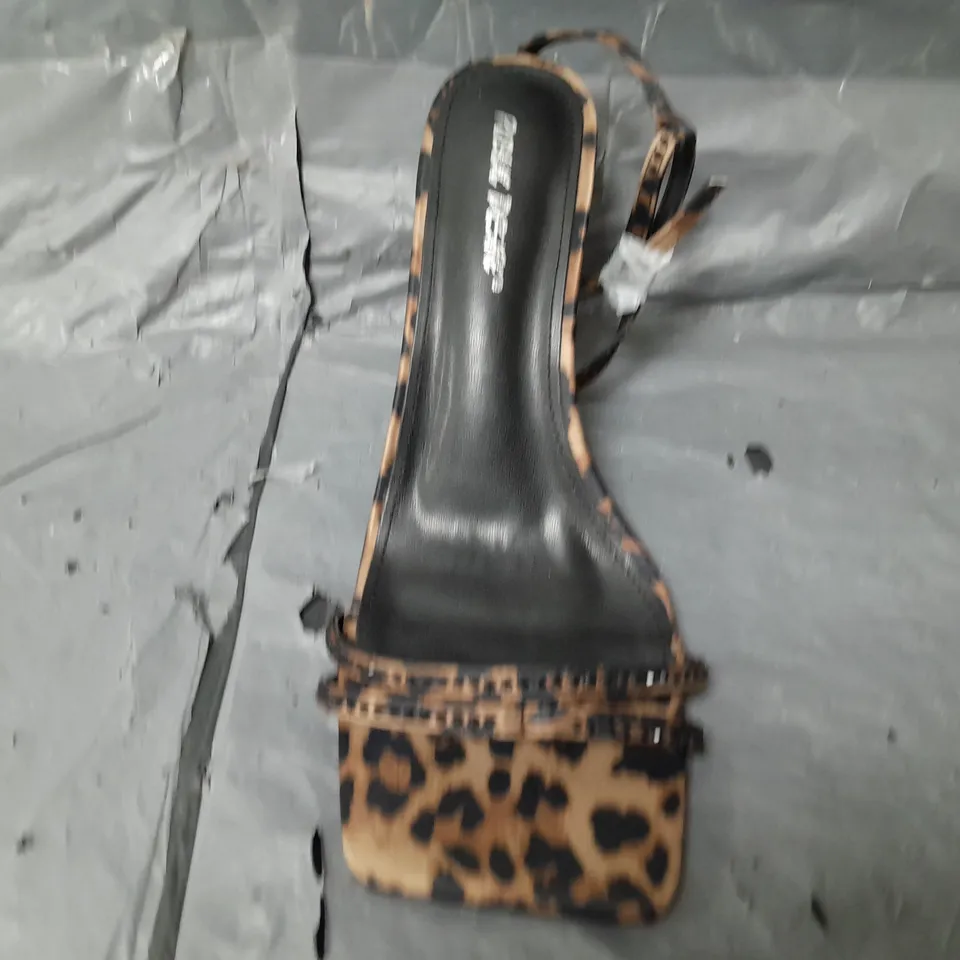 PUBLIC DESIRE LEOPARD PRINT HEELS - SIZE 8