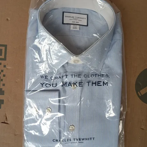 BAGGED CHARLES TYRWHITT SLIM FIT SHIRT IN BLUE/WHITE STRIPES SIZE 17/37"