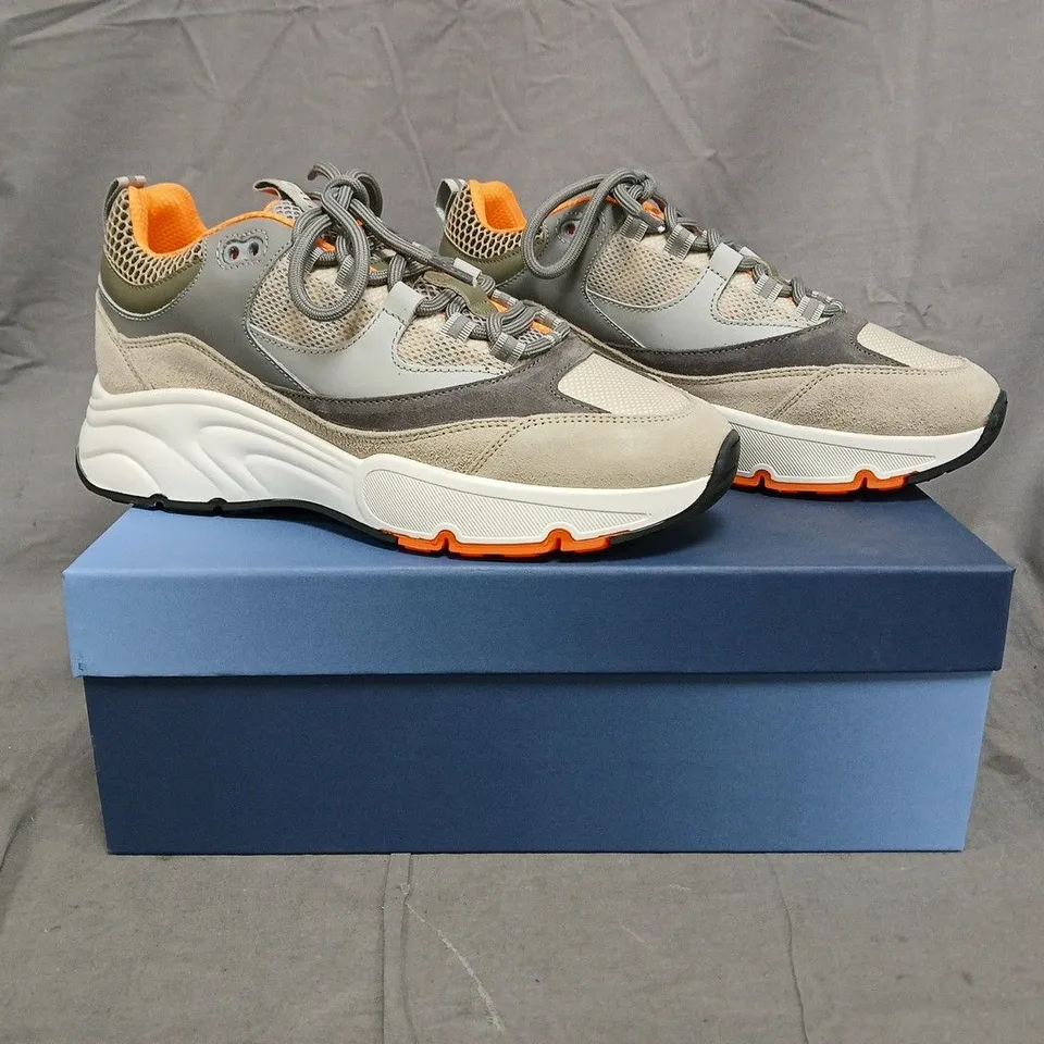 BOXED PAIR OF CLEENS AERO RUNNER TRAINERS IN DESERT SIZE UK 7.5