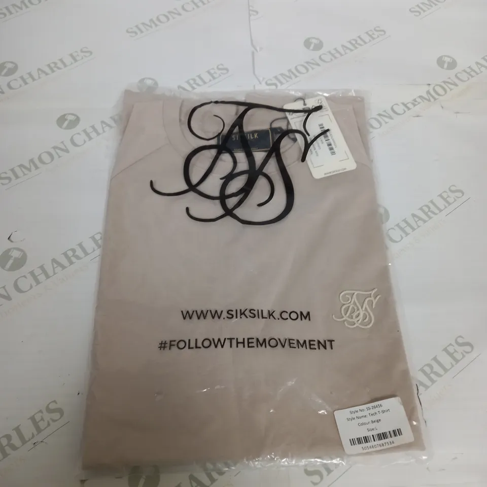 BAGGED  SIKSILK TECH T-SHIRT SIZE L
