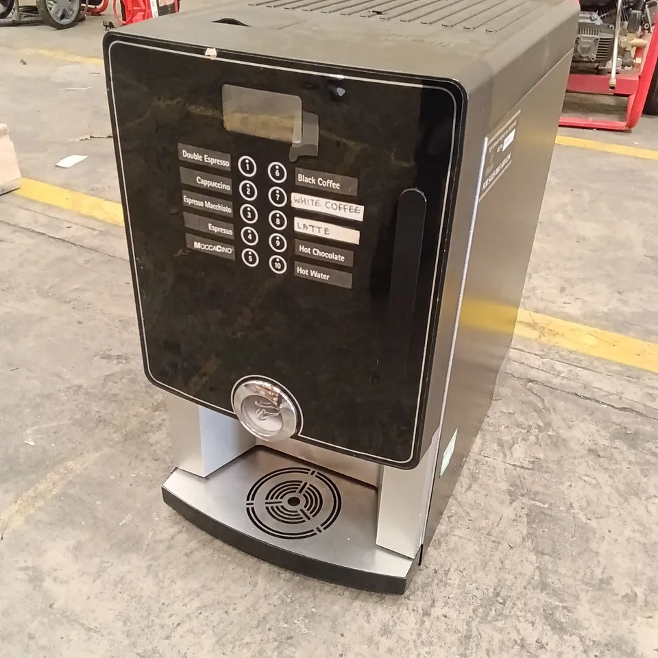 COMPACT EC BEAN-TO-CUP COFFEE MACHINE