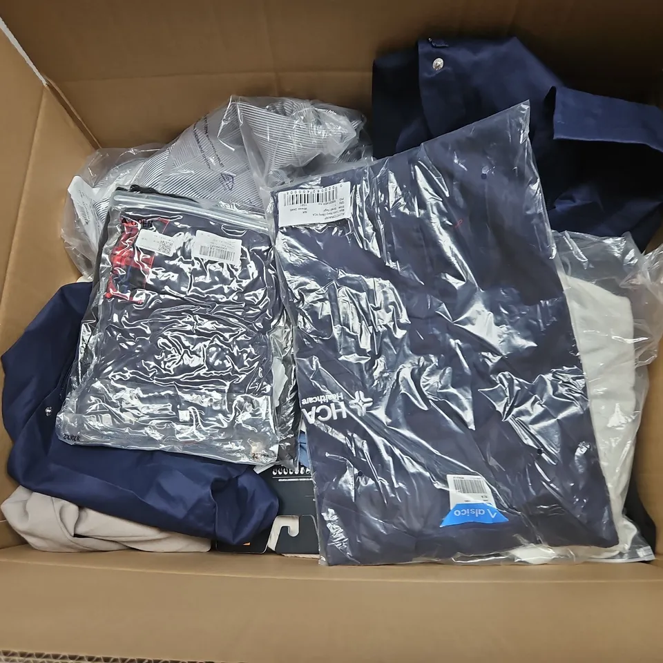 APPROXIMATELY 20 ASSORTED CLOTHING ITEMS IN VARIOUS SIZES, STYLES AND COLOURS