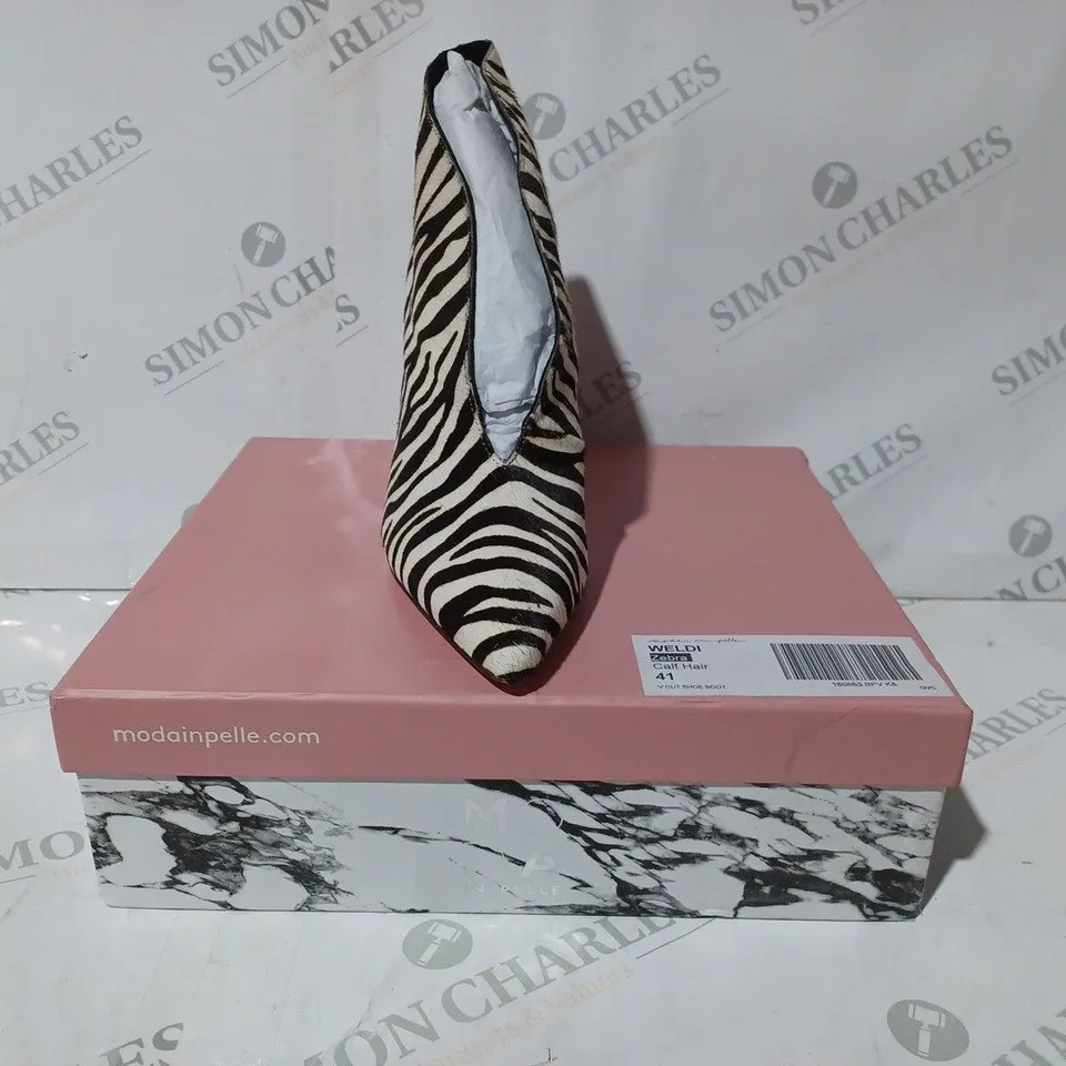 BOXED PAIR OF MODA IN PELLE WELDI ZEBRA CALF HAIR V CUT SHOE BOOTS - SIZE 8