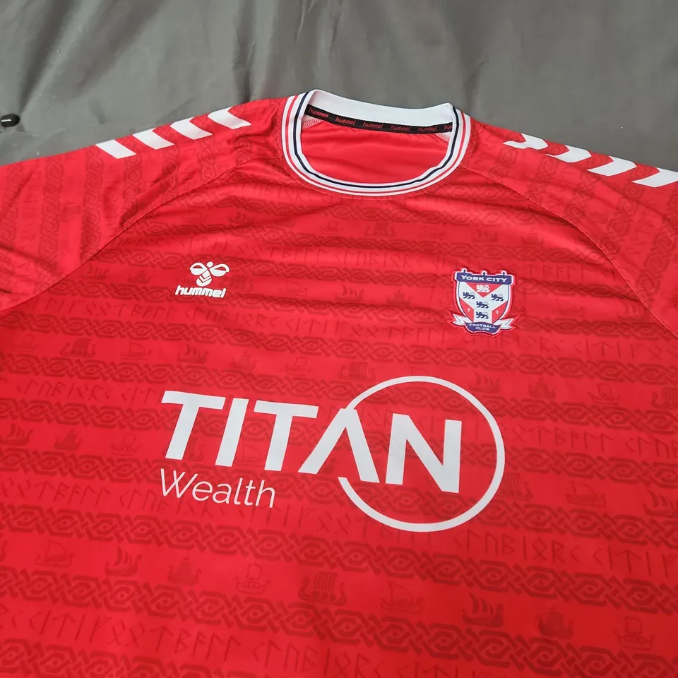 YORK CITY FC FOOTBALL SHIRT –PEARCE 10 - SIZE UNSPECIFIED