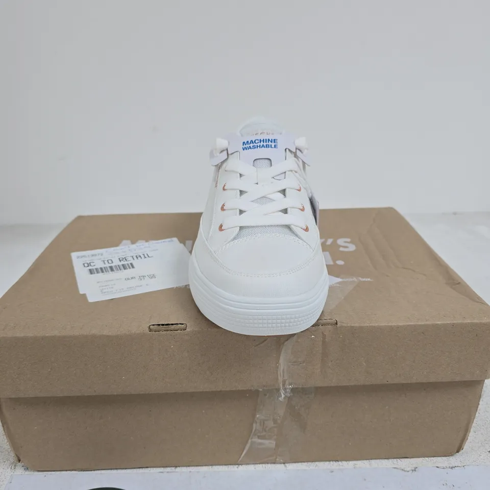 SKECHERS LOS ANGELES WHITE UK 6 BOXED