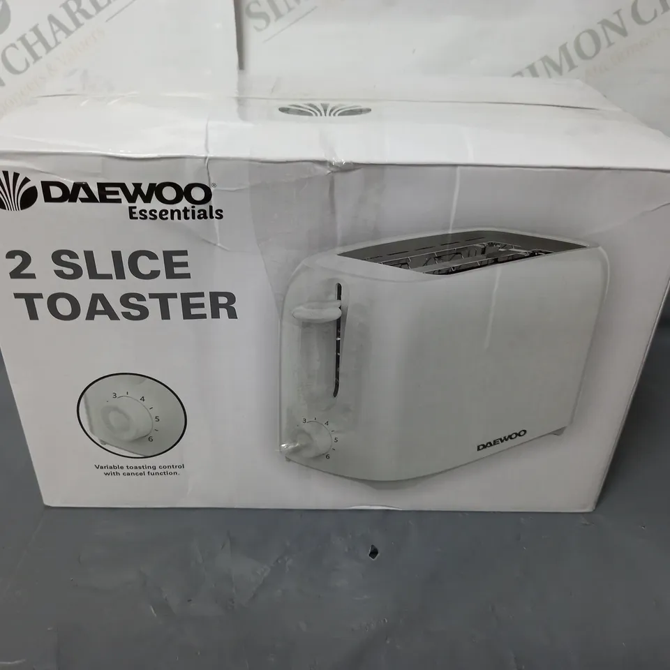 BOXED DAEWOO ESSENTIALS 2 SLICE TOASTER WHITE