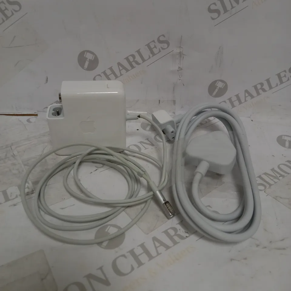 APPLE MAGSAFE POWER ADAPTER