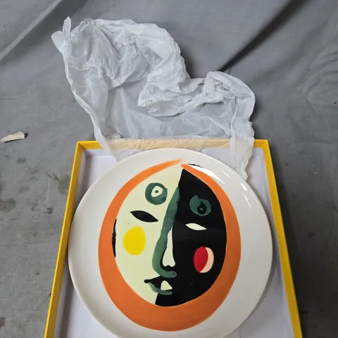 SERAX OTTOLENGHI DECORATIVE CERAMIC PLATE – ABSTRACT FACE DESIGN (BOX INCLUDED)