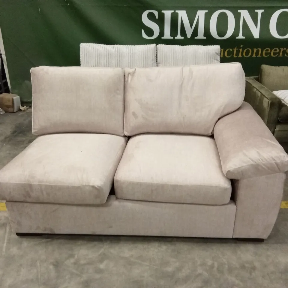 5 x ASSORTED DESIGNER SOFA PIECES