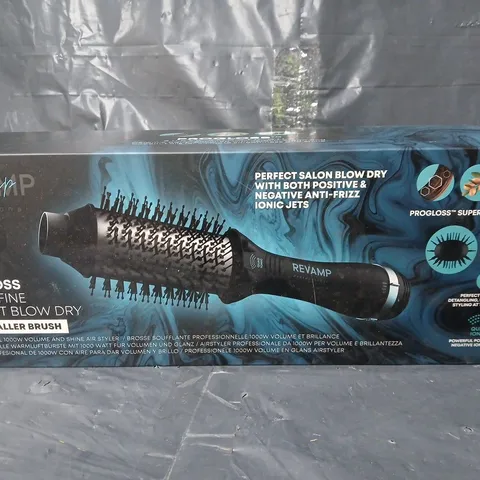 BOXED REVAMP PROGLOSS PRO DEFINE PERFECT BLOW DRY / SMALLER BURSH