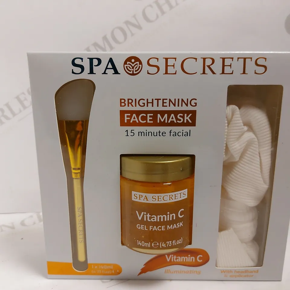 SPA SECRETS BRIGHTENING FACE MASK KIT