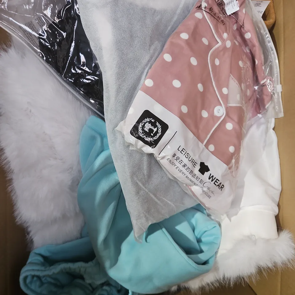 APPROXIMATELY 20 ASSORTED CLOTHING PRODUCTS IN VARIOUS STYLES & SIZES TO INCLUDE JACKETS, T-SHIRTS, DRESSES ETC