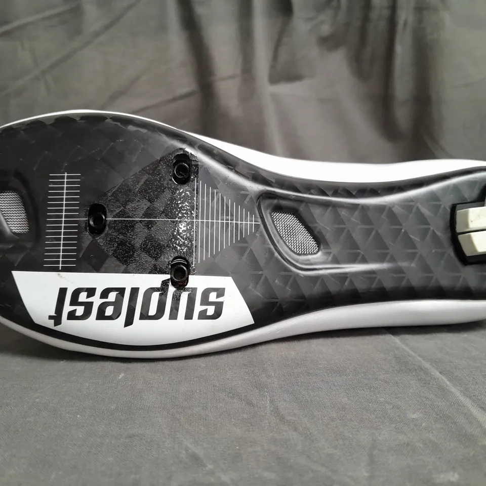 BOXED PAIR OF SUPLEST CYCLING SHOES SIZE EU41