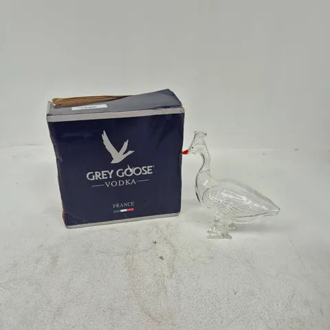 BOXED GREY GOOSE 3D-SCULPTED GLASS DECANTER
