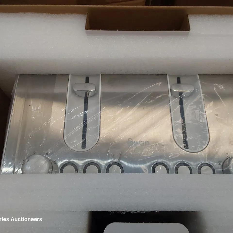 SWAN KETTLE & TOASTER 4-SLICE TWIN PACK - WHITE RRP £49.99