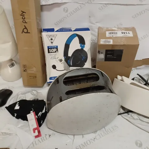 BOX OF 10 ASSORTED HOUSEHOLD AND ELECTRICAL PRODUCTS TO INCLUDE DESK LAMP, SONY WIRELESS EARPHONES, RAPOO WIRELESS MOUSE ETC