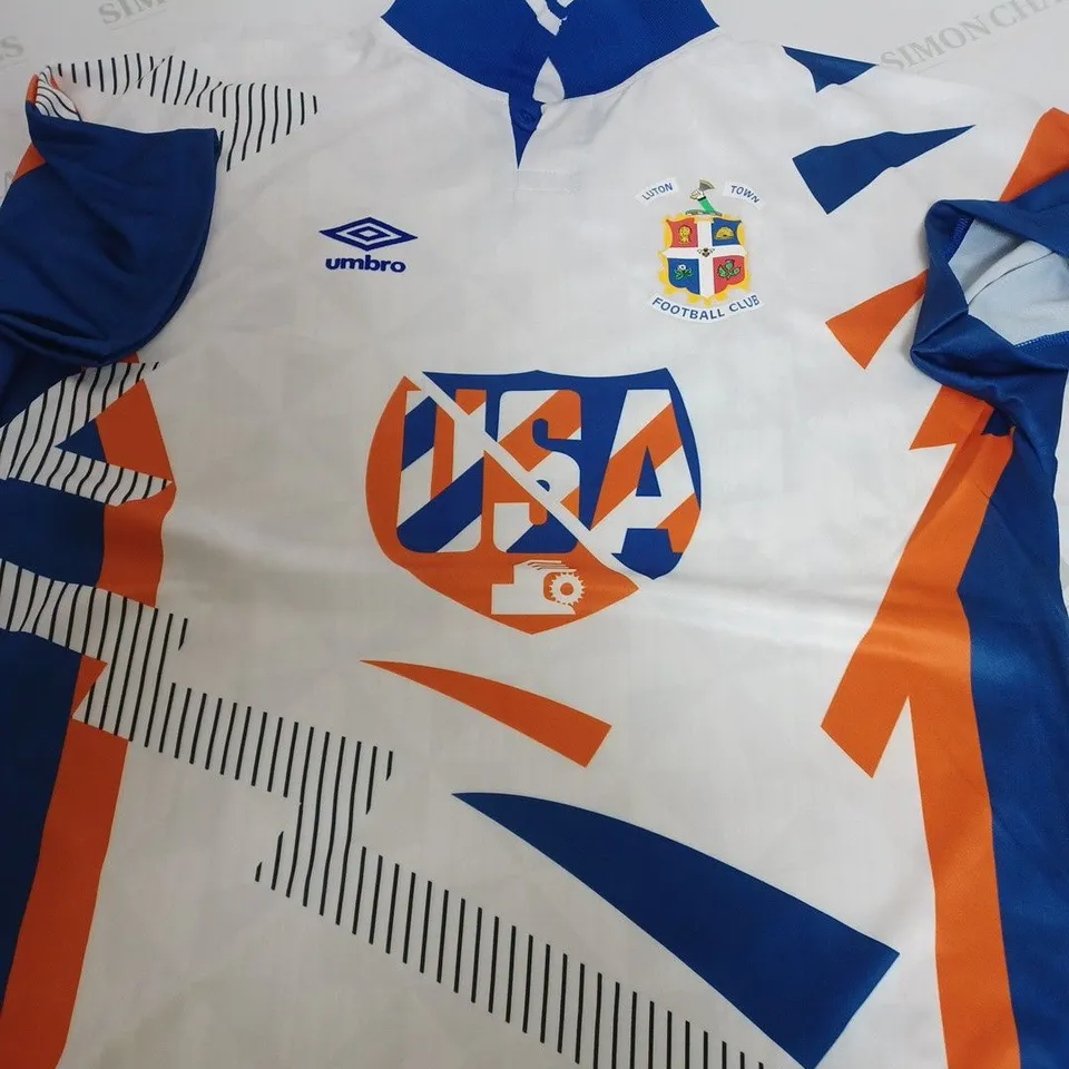 UMBRO LUTON TOWN FOOTBALL CLUB SHIRT - LARGE
